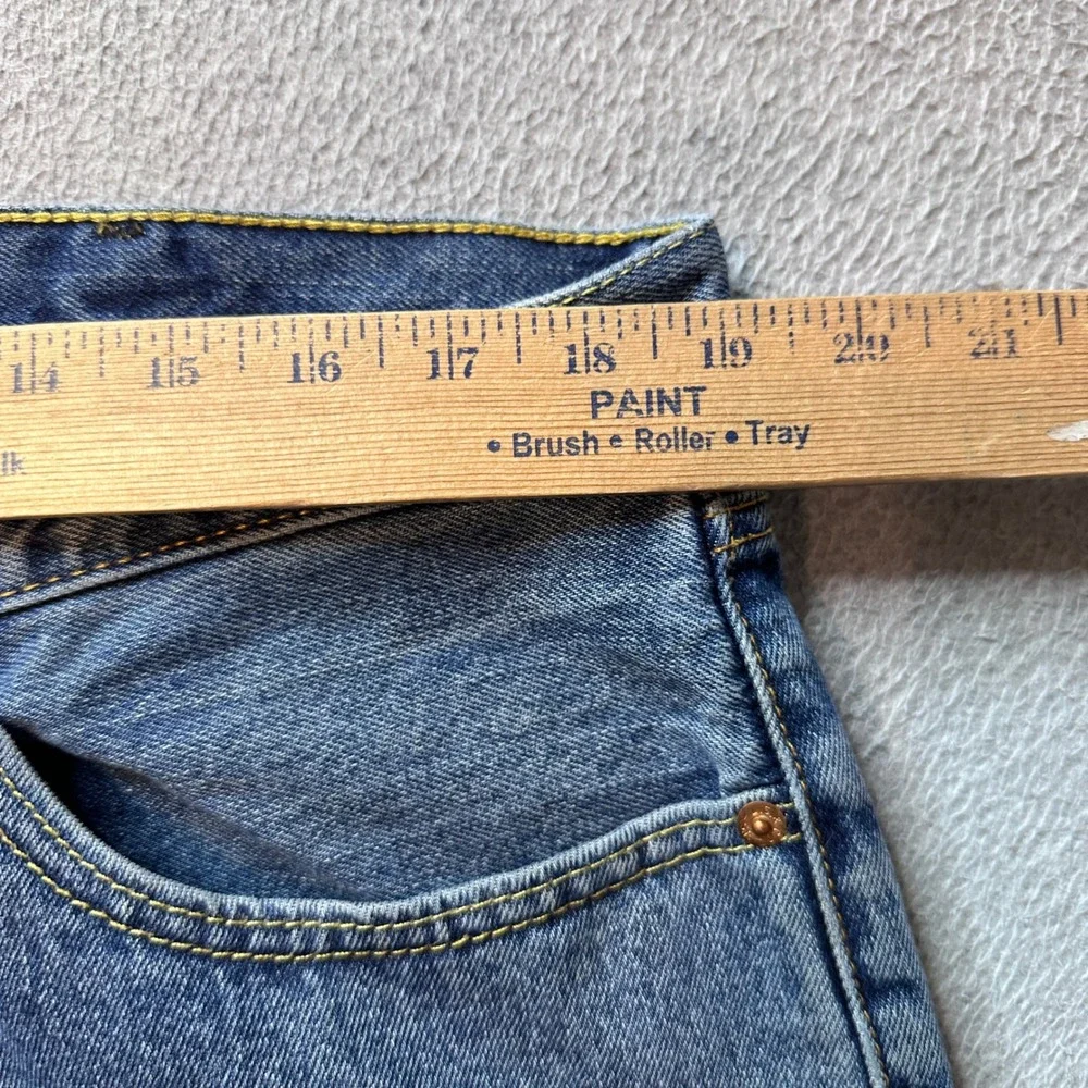Levi's 505 Jeans Mens 38x32 Blue Regular Fit Straight Leg Medium Wash Denim